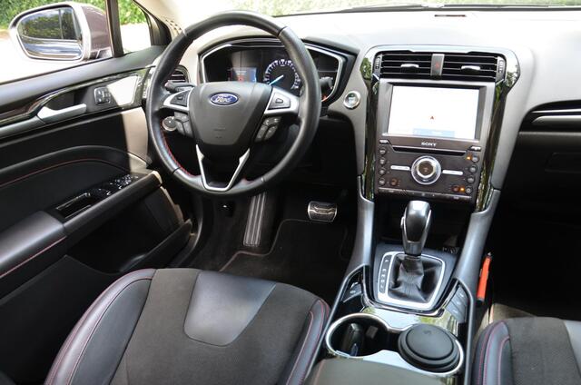 Ford MONDEO 2.0 IVCT HEV ST-Line Navi/Pdc/Ecc/Stoelverwarming/Apple Carplay/Android Auto/ Privacy Glass/Elektrisch verstelb. bestuurdersstoel met geheugen