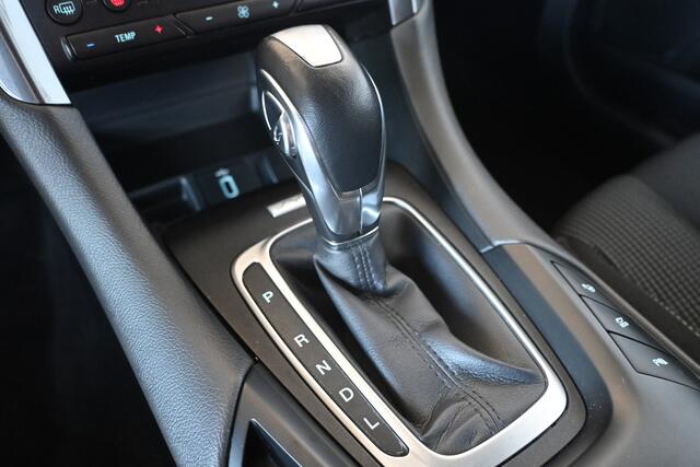 Ford MONDEO Wagon 2.0 IVCT HEV Titanium Airco Navigatie Cruise control PDC Stoelverwarming 100% Onderhouden! Inruil Mogelijk!