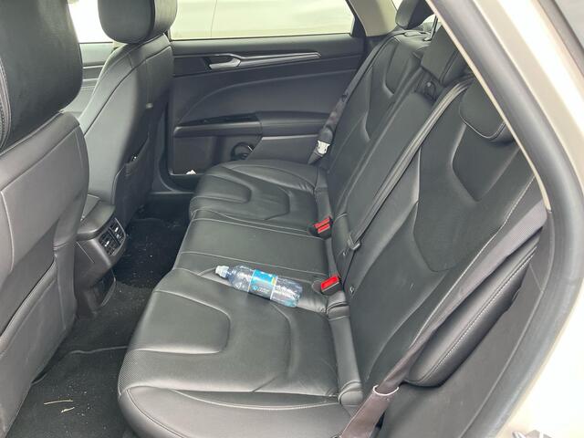 Ford MONDEO Wagon 2.0 IVCT HEV Titanium | Cruise control | Trekhaak | Winter pack |