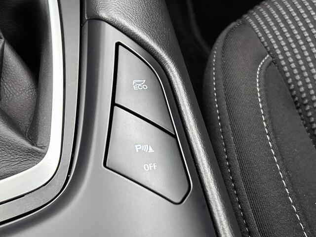 Ford MONDEO Wagon 2.0 Hybrid Titanium Automaat / Pdc.V+A / Navigatie / Radio-multimedia / Airco-ecc. / Apk 12-2027