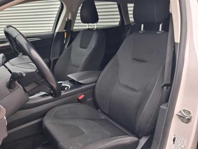 Ford MONDEO Wagon 2.0 IVCT HEV Titanium | Nieuw Binnen | Navigatie | Trekhaak | Climate | APK 14-11-2027 |