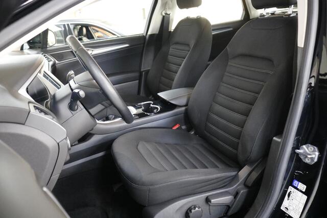 Ford MONDEO Wagon 1.5 Trend Climate | Cruise | Carplay | Trekhaak | Park. sensor