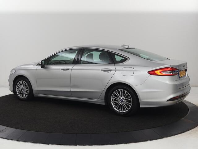 Ford MONDEO 2.0 IVCT HEV Titanium | Stoelverwarming | Carplay | Keyless | Navigatie | Climate control | Parkeerhulp | Cruise control | Bluetooth | DAB | Verwarmde voorruit