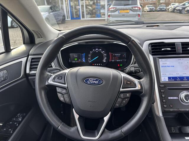 Ford MONDEO Wagon 2.0 IVCT HEV Vignale 187 pk | Panoramadak | Adaptieve cruise control | Trekhaak | Winter Pack | Adaptive cruise control | Achteruitrijcamera | Bestuurdersstoel Met Geheugen