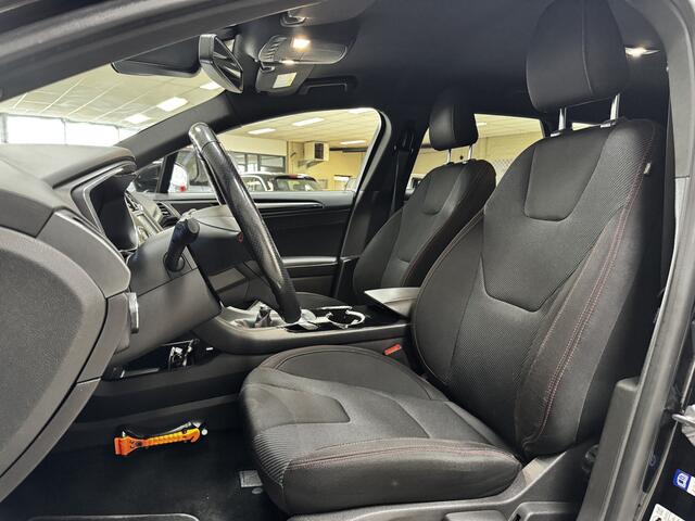 Ford MONDEO Wagon 1.5 ST Line/ D-Riem Verv 159.000KM!/ HISTORIE/ Trekhaak/ Stuur+Stoelverw./ Voorruitverw./ LED Koplampen/ Zwarte Hemel/ Apple+android/ Keyless/ DAB+/ Clima/ Navi/ Cruise/ Bluetooth/ Multi.LEDER.Stuur/ Elek