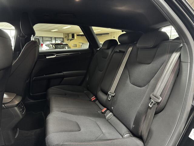 Ford MONDEO Wagon 1.5 ST Line/ D-Riem Verv 159.000KM!/ HISTORIE/ Trekhaak/ Stuur+Stoelverw./ Voorruitverw./ LED Koplampen/ Zwarte Hemel/ Apple+android/ Keyless/ DAB+/ Clima/ Navi/ Cruise/ Bluetooth/ Multi.LEDER.Stuur/ Elek