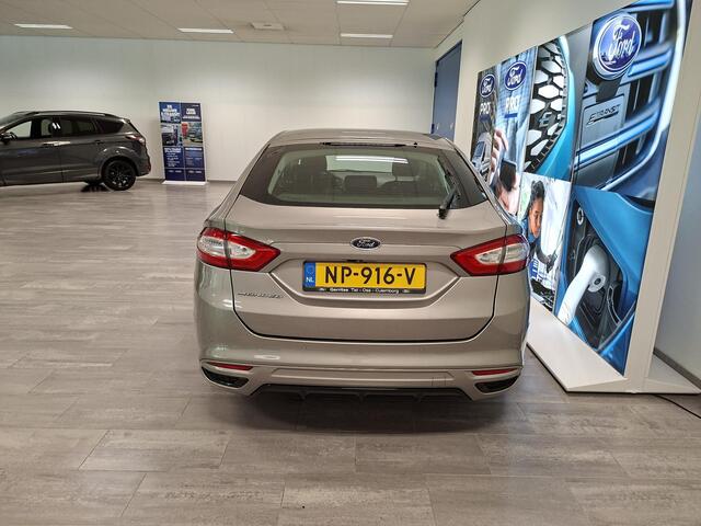 Ford MONDEO 1.5 ST Line * Navigatie * Winter Pack * Achteruitrijcamera *