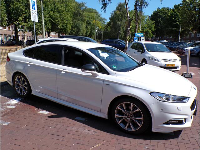 Ford MONDEO 1.5 ST Line FORD DEALER ONDERHOUDEN 165 PK N.A.P