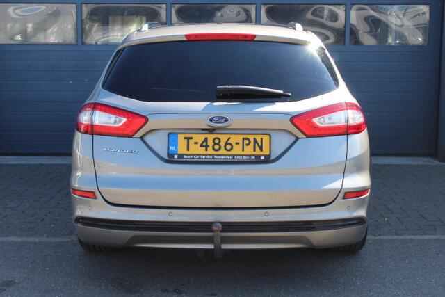 Ford MONDEO Wagon 1.5 Titanium Navi, Keyless entry, Climatecontrol, PDC, Trekhaak, Parkeer ass.
