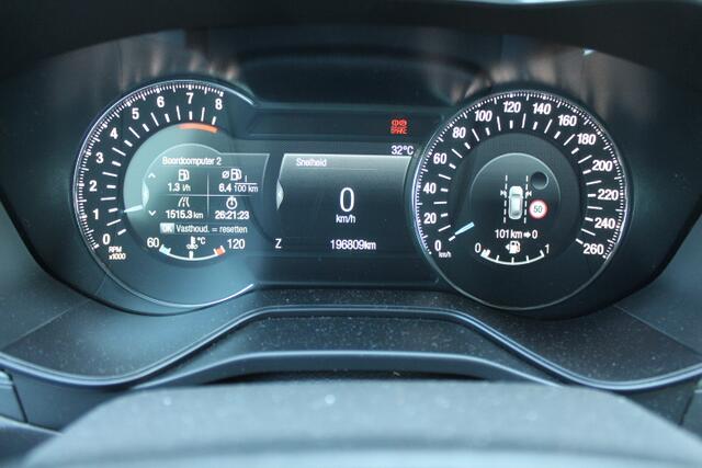 Ford MONDEO Wagon 1.5 Titanium Navi, Keyless entry, Climatecontrol, PDC, Trekhaak, Parkeer ass.