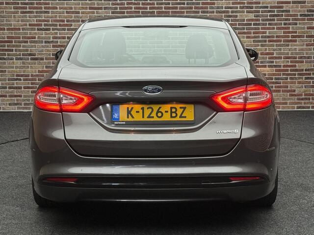 Ford MONDEO 2.0 IVCT HEV Titanium X