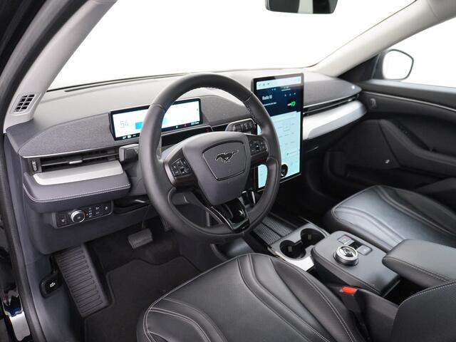 Ford MUSTANG Mach-E Extended RWD 98 kWh Leer Pano-Dak Auto-Pilot-Adaptive Cruise+Lane Centring Assist en Stop&Go Apple-Android Carplay 360-gr-Camera Active-Park-Assist+PDC-a+v Sync4 18"LM B&O-HiFi-10speakers Qi-laden LED-v+a Pre-Collision-Assist+voetgangers-en-fietser
