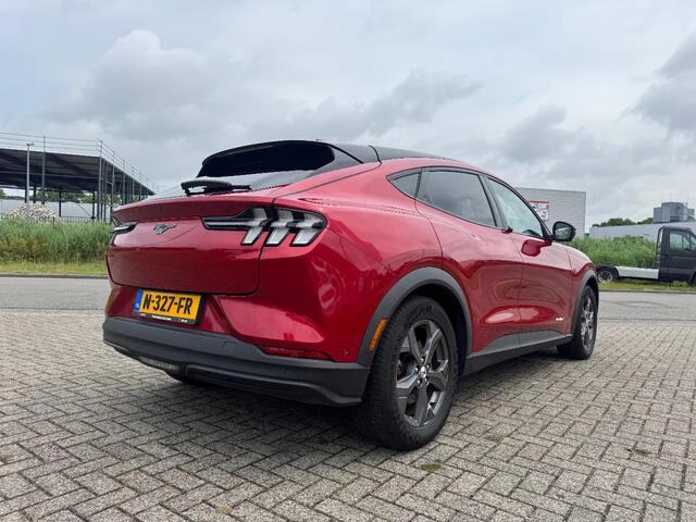 Ford MUSTANG Mach-E RWD 75 kWh