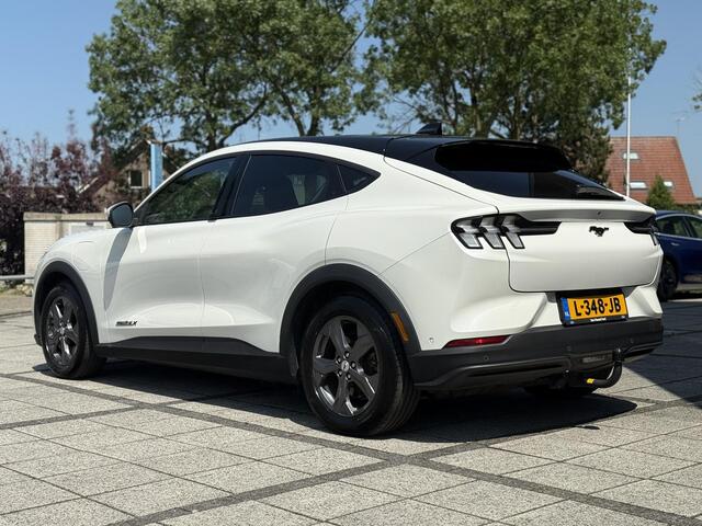 Ford MUSTANG Mach-E Extended 98 kWh | Trekhaak | Panorama | 600 km Range! | Bang & Olufssen |