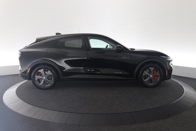 Ford MUSTANG Mach-E Extended RWD 98 kWh | Trekhaak | Leer