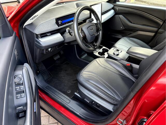 Ford MUSTANG Mach-E RWD 75 kWh Panoramadak, Leer, Camera, Adap.Cruise