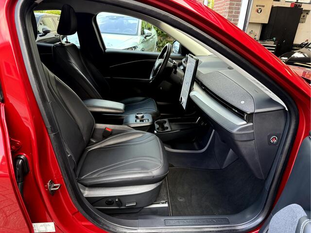 Ford MUSTANG Mach-E RWD 75 kWh Panoramadak, Leer, Camera, Adap.Cruise
