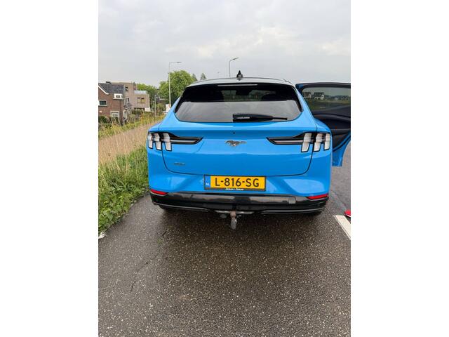 Ford MUSTANG Mach-E Extended First Edition AWD 98 kWh | 360 Camera | Bang & Olufsen | Elektrisch verstelbaar en verwarmbare stoelen