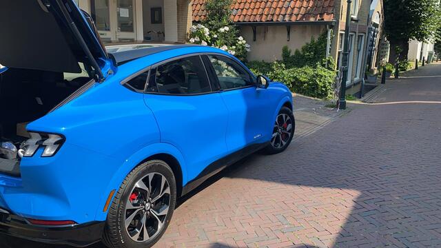 Ford MUSTANG Mach-E Extended First Edition AWD 98 kWh | 360 Camera | Bang & Olufsen | Elektrisch verstelbaar en verwarmbare stoelen