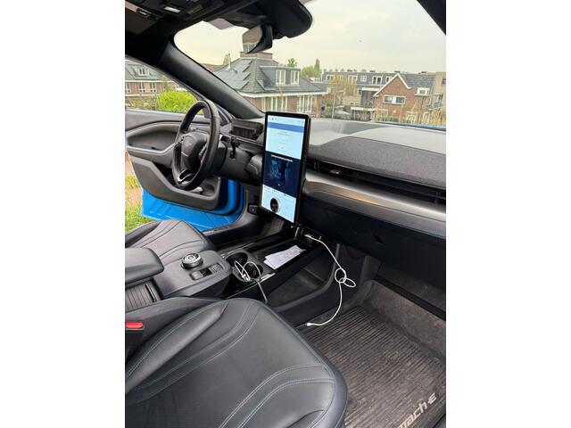 Ford MUSTANG Mach-E Extended First Edition AWD 98 kWh | 360 Camera | Bang & Olufsen | Elektrisch verstelbaar en verwarmbare stoelen