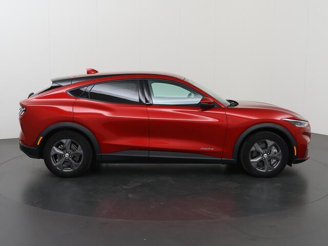 Ford MUSTANG Mach-E RWD 75 kWh | Navigatie | Parkeercamera 360° | B&O | Dodehoekdetectie | Elektr. Achterklep |