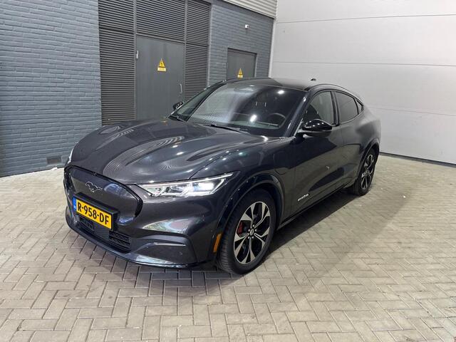 Ford MUSTANG Mach-E Extended AWD 98 kWh | Incl. BTW | Panoramadak | Bang & Olufsen Audio | Trekhaak | Stoel+Stuurverwarming