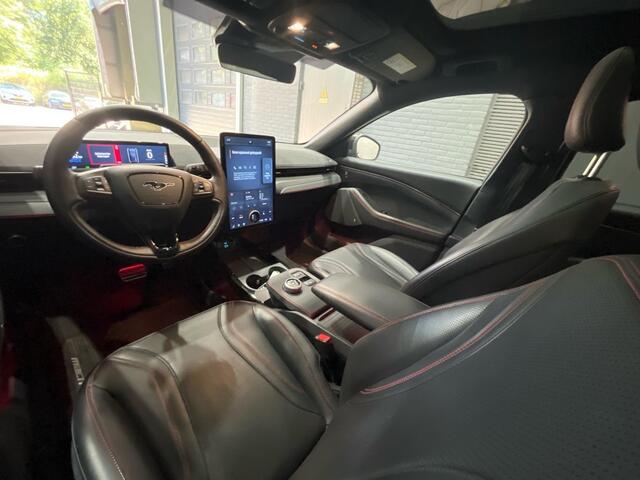 Ford MUSTANG Mach-E Extended AWD 98 kWh | Incl. BTW | Panoramadak | Bang & Olufsen Audio | Trekhaak | Stoel+Stuurverwarming