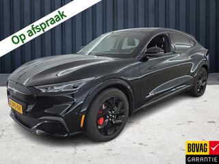 ford-mustang-mach-e-extended-premiu