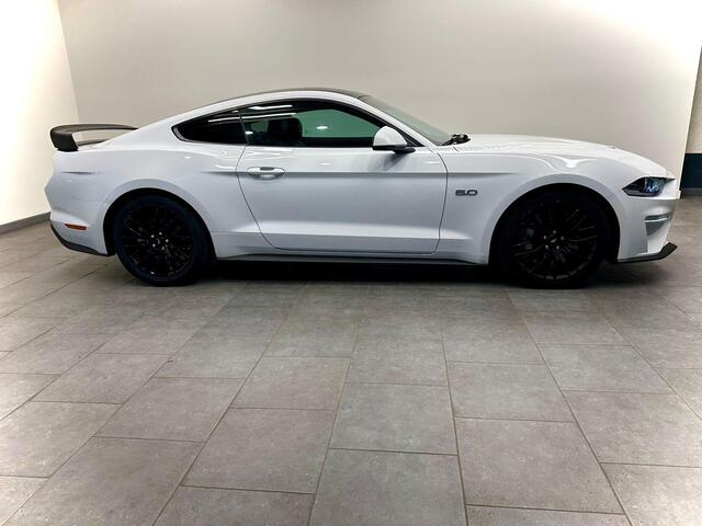 Ford MUSTANG Fastback 5.0 V8 GT