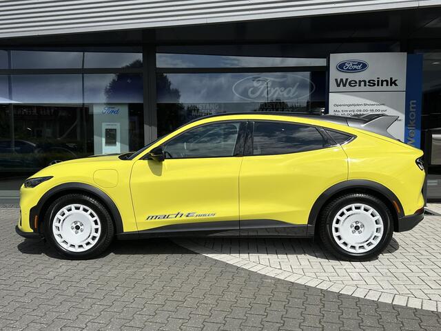 Ford MUSTANG Mach-E Rally Extended Range AWD 98 kWh | 487PK | 510KM Actieradius | Warmtepomp | 20 inch velgen