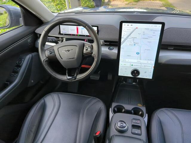 Ford MUSTANG Mach-E Aut. 75kwh | Trekhaak | Panorama | B&O Sound | 360 Camera | Navi