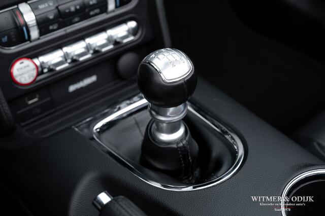 Ford MUSTANG Convertible 5.0 GT manual, 28.500km