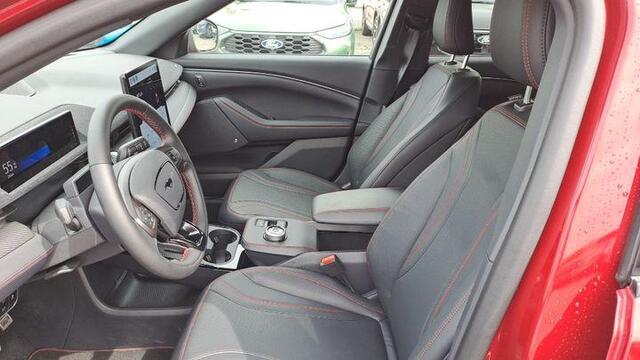 Ford MUSTANG Mach-E Extended Premium RWD 98 kWh 294pk | Technology Pack Plus | Adaptieve Cruise | 1.500kg Trekgewicht