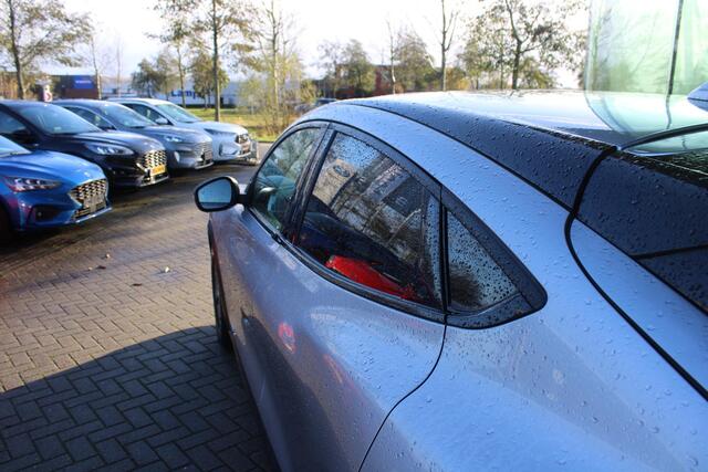 Ford MUSTANG Mach-E RWD 75 kWh | Trekhaak | Lederen bekleding | Voorruitverwarming | Stoelverwarming | Adaptieve cruise Control | Camera | Electrische achterklep