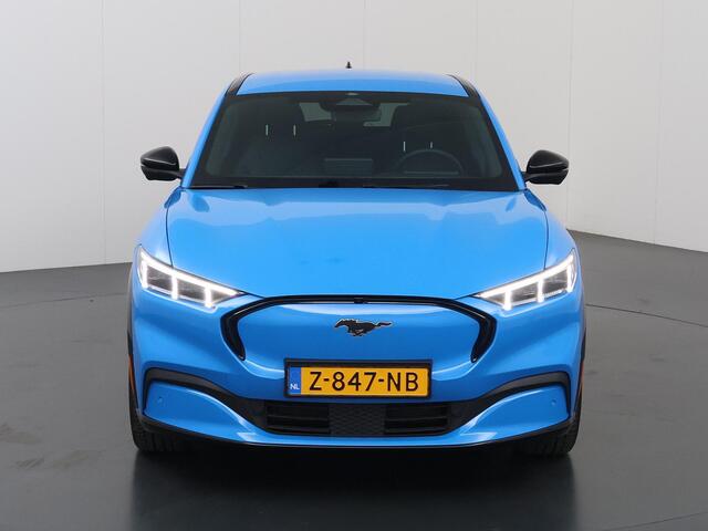 Ford MUSTANG Mach-E Extended Premium RWD 98 kWh | Navigatie | Parkeercamera 360° | Keyless Go | B&O | Cruise Control Adaptief | Elektr, Achterklep |