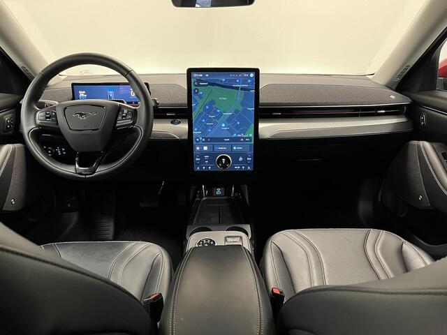 Ford MUSTANG Mach-E Extended RWD 98 kWh | Stoel/stuur verwarming | Trekhaak | Memory | SOH 96,4% |