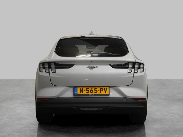 Ford MUSTANG Mach-E RWD 75 kWh B&O | Adaptive Cruise & Climate Control | Stoel & Stuurverwarming | Carplay | Camera | Orig. NL |