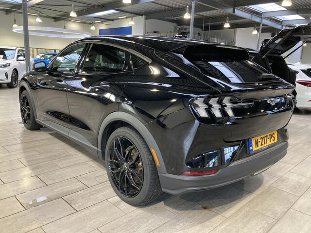 Ford MUSTANG Mach-E Ext. Range 286 pk RWD 98 kWh | Trekhaak | SOH 94,5% | B&O | El. a. klep | 360° Camera | Adapt cruise | 1e eig. | 100% dealer ond.