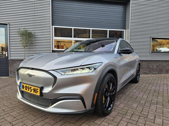 Ford MUSTANG Mach-E RWD 75 kWh