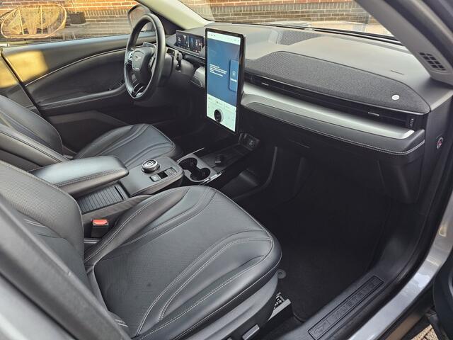 Ford MUSTANG Mach-E RWD 75 kWh