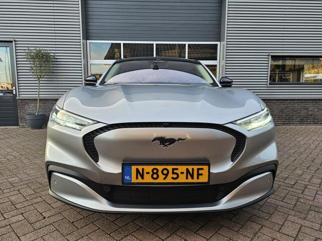 Ford MUSTANG Mach-E RWD 75 kWh
