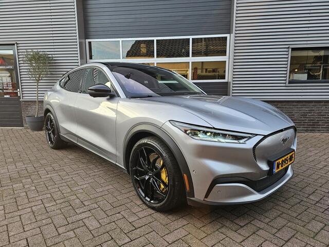 Ford MUSTANG Mach-E RWD 75 kWh