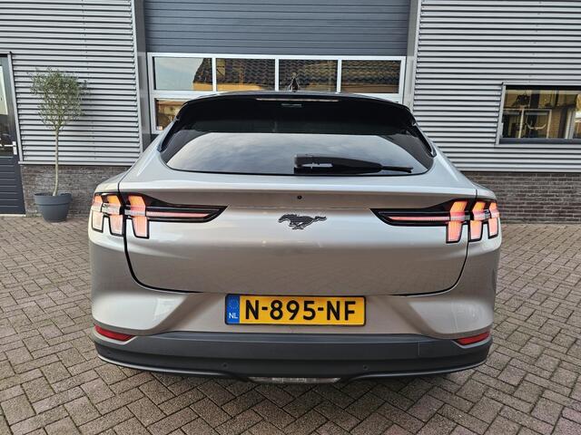Ford MUSTANG Mach-E RWD 75 kWh
