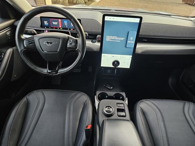 Ford MUSTANG Mach-E RWD 75 kWh