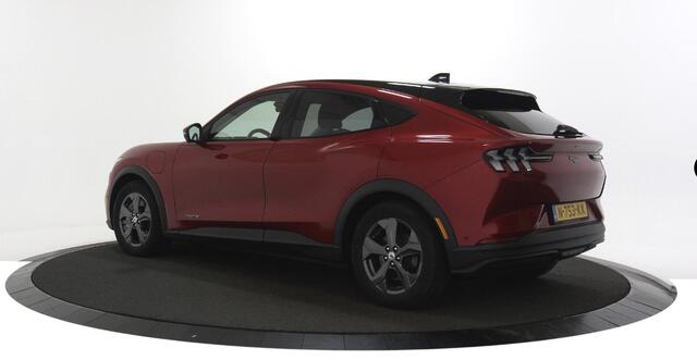 Ford MUSTANG Mach-E RWD 75 kWh Navigatie / 360 Camera / Trekhaak