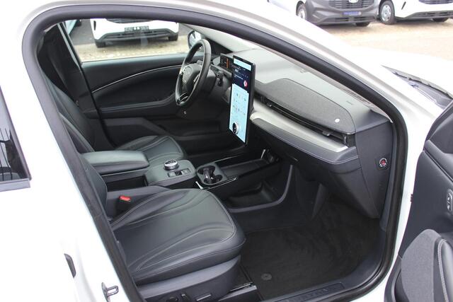 Ford MUSTANG Mach-E Extended RWD 98 kWh, Panoramadak, Leer!