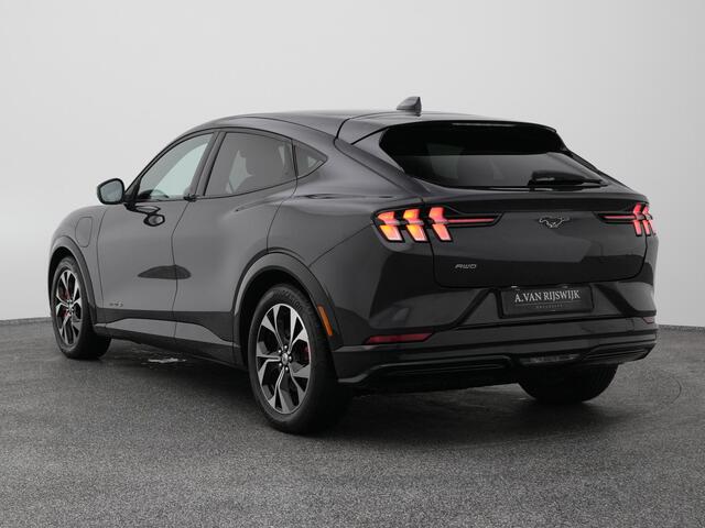 Ford MUSTANG Mach-E Premium AWD 75 kWh | CAMERA | ADAPTIVE | STOEL- EN STUURVERW.