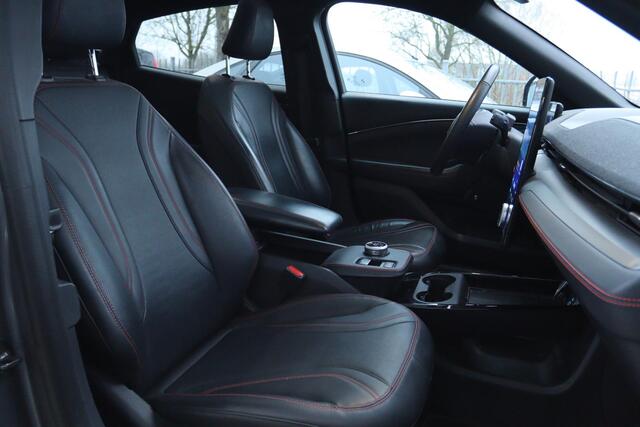 Ford MUSTANG MACH-E EXTENDED FIRST EDITION AWD 98KWH ORIG. NL | 373PK | CARPLAY | 360 CAMERA | B&O | MEMORY | WINTERPACK