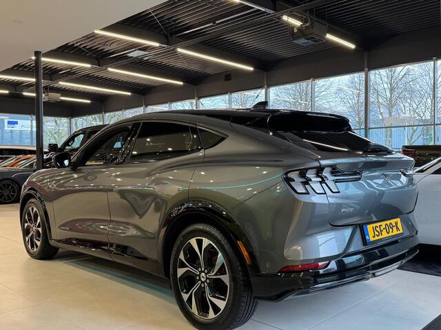 Ford MUSTANG Mach-E Extended AWD 98 kWh PANO, B&O, 360, ACC