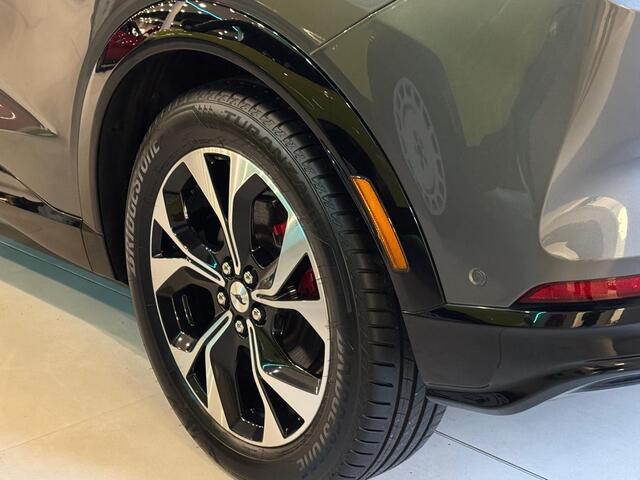 Ford MUSTANG Mach-E Extended AWD 98 kWh PANO, B&O, 360, ACC